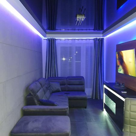Apartament Skarbowa 1& Parking Leszno  Exteriör bild