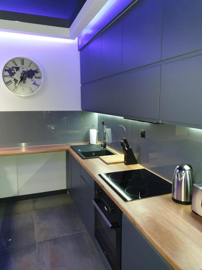 Apartament Skarbowa 1& Parking Leszno  Exteriör bild