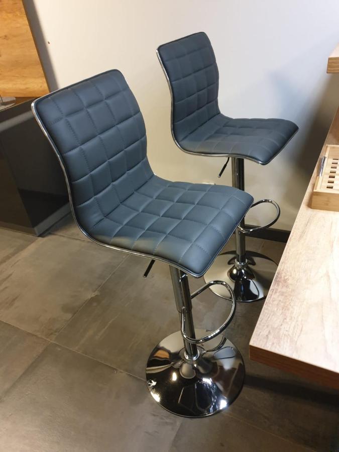 Apartament Skarbowa 1& Parking Leszno  Exteriör bild